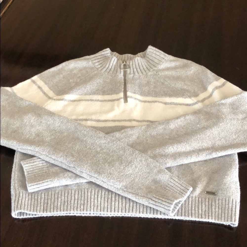 Cute grey sweater